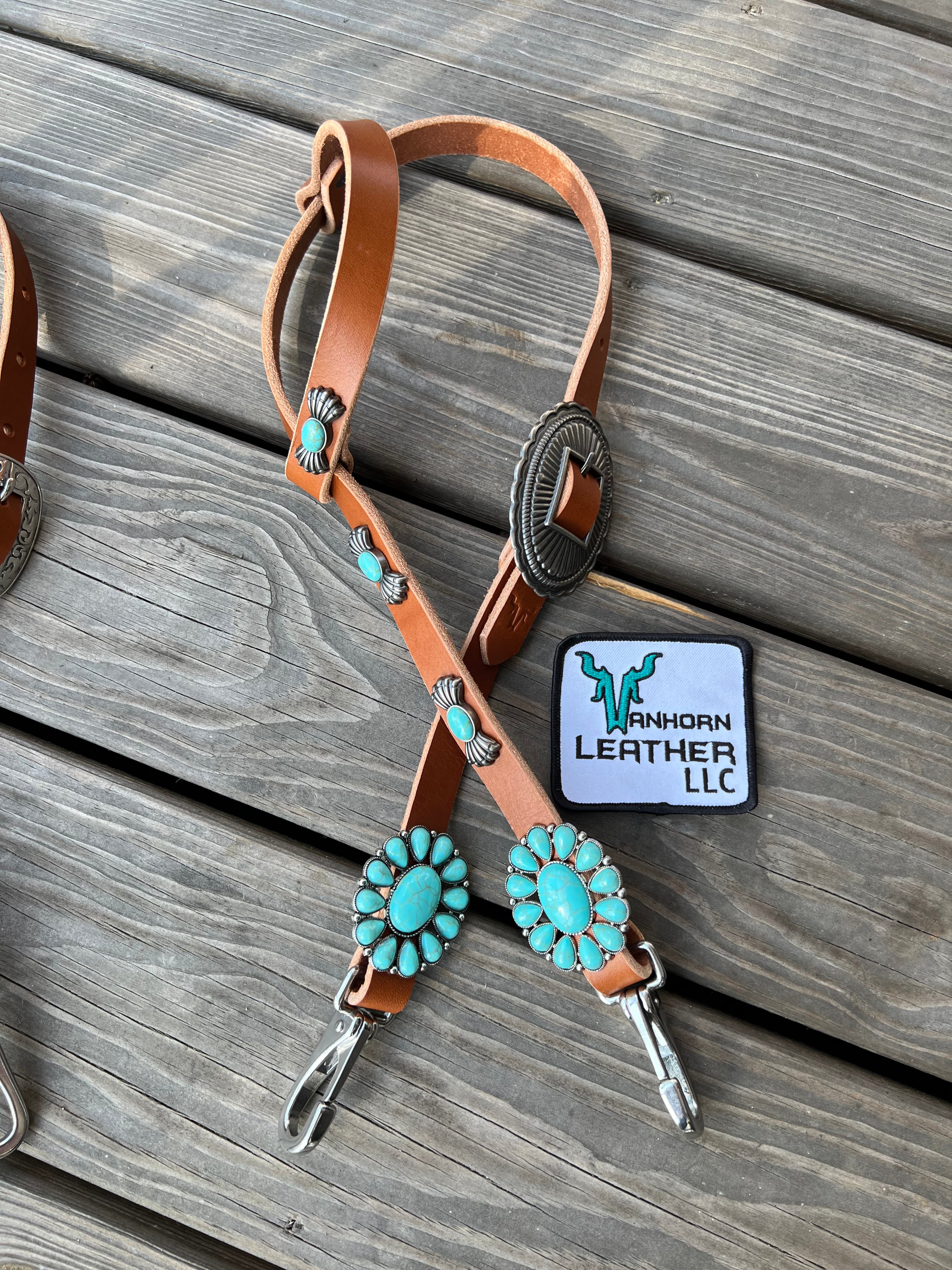 Quick change turquoise bridle